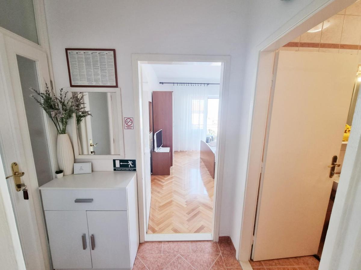 Apartman Bidol Makarska Bagian luar foto